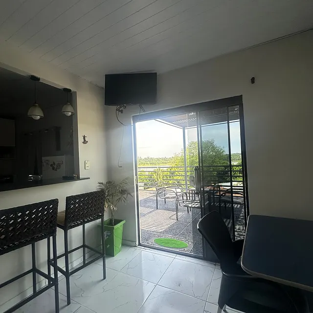 Depto. moderno con balcón y vista al río — photo 3